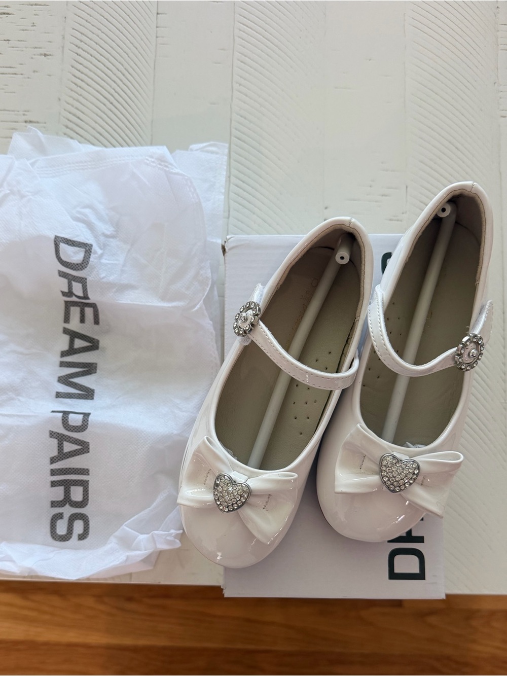 Dream Pairs White Patent Mary Jane Dress Shoes with Bow and Heart Jewel